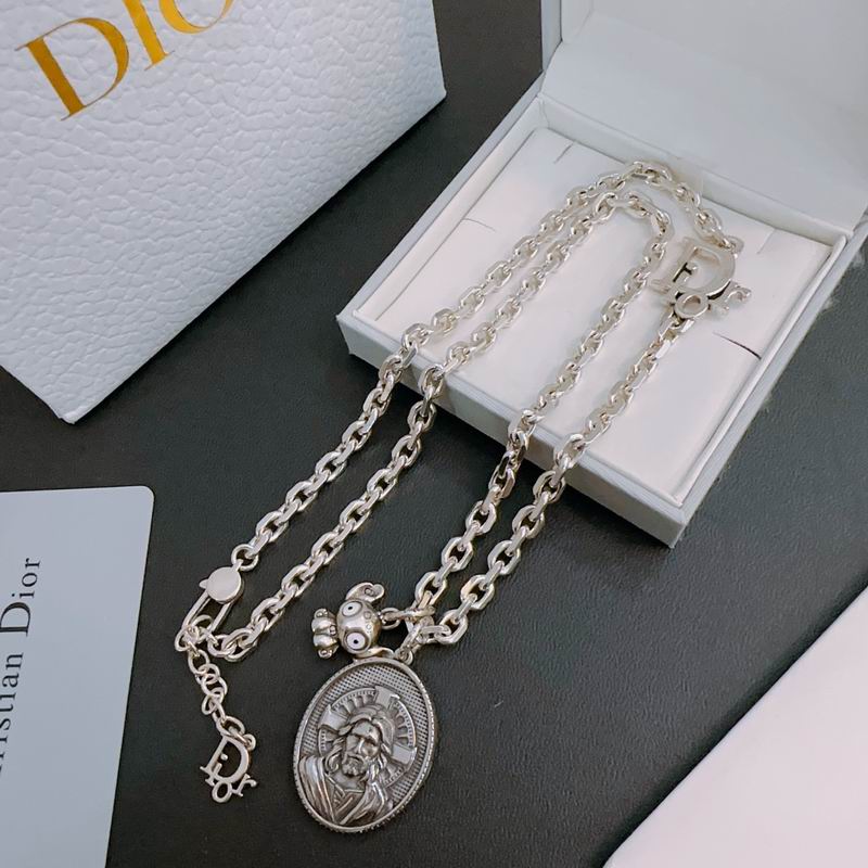 Dior Necklace 06lyr646